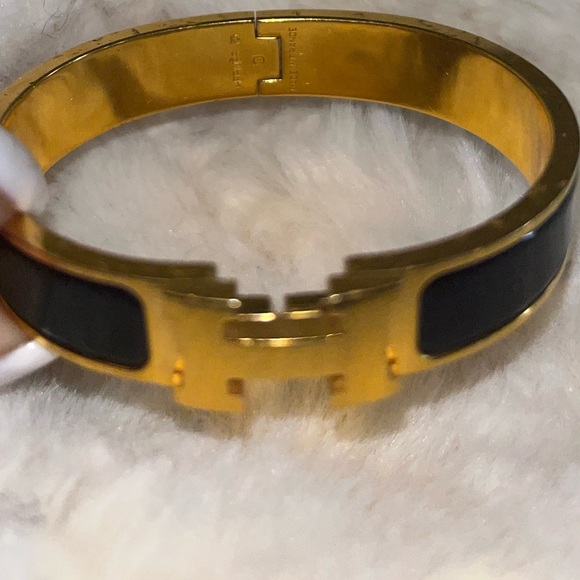 SOLD Hermès Black Enamel Gold Clic H PM Bracelet - Picture 2 of 3